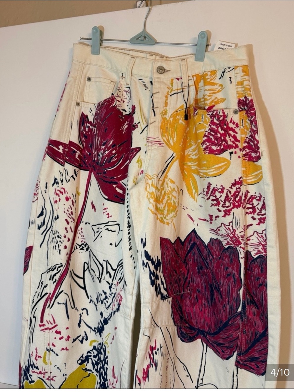 Free People tulip barrel jeans. - Picture 4 of 10